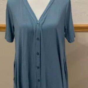 NWT Agnes & Dora Limitless Button Tunic in Indigo Blue (Light Blue)
